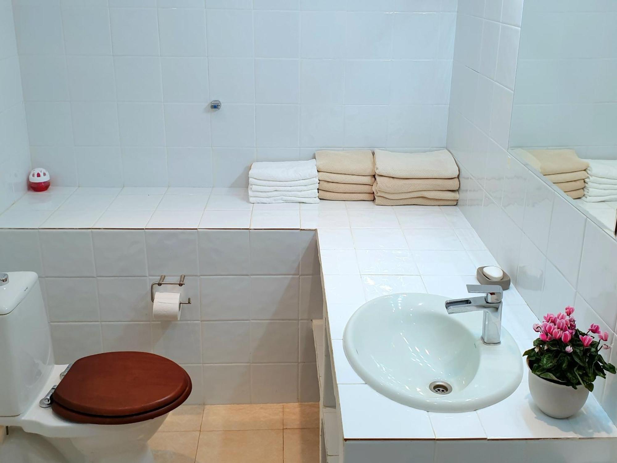Casa Miramar Seaview Bbq Pool 250M From Beach كاليبي المظهر الخارجي الصورة